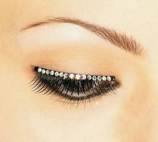  Gemstone Eyelashes in Kuwait