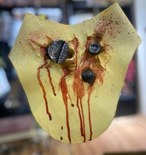  Knife Neck Piece in Kuwait