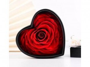  Preserved Rose In Heart Box in Kuwait