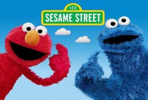  Sesame Street Accessories in Manqaf